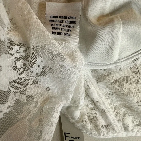 NWT Faded Rose Corset Bustier Women's White Cropped Lace Top Size XL - Picture 7 of 8
